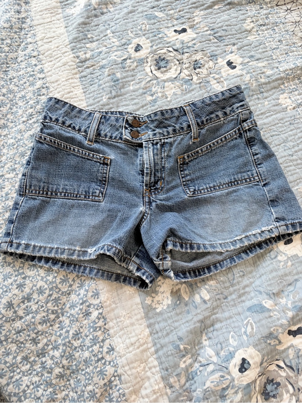 Casual Light Blue Denim Jean Shorts with Front Patch Pockets size 1